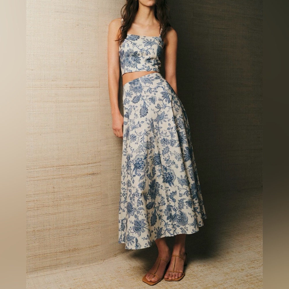 ISO: Soelle Skirt in Maddalena Print by Sezane Size 6 (38) or 8 (40)